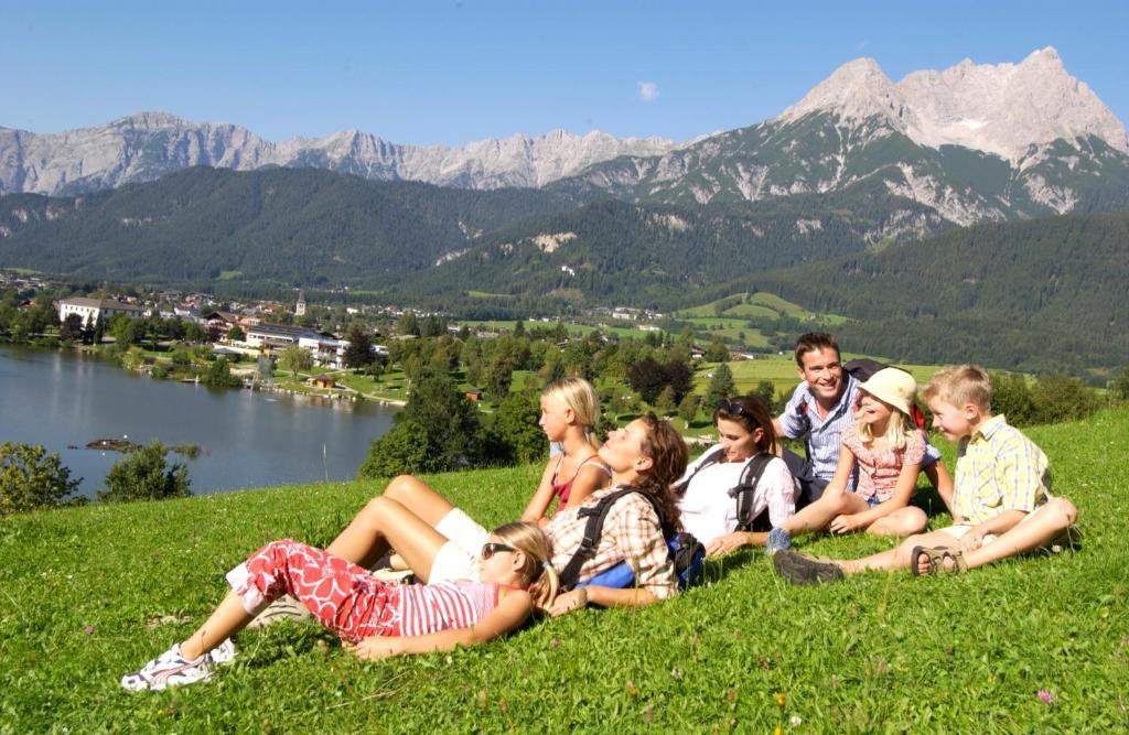 Ferienhotel Lindenhof Leogang Buitenkant foto