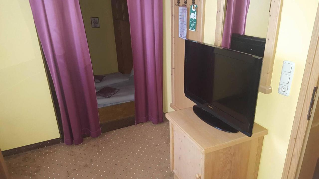 Ferienhotel Lindenhof Leogang Buitenkant foto
